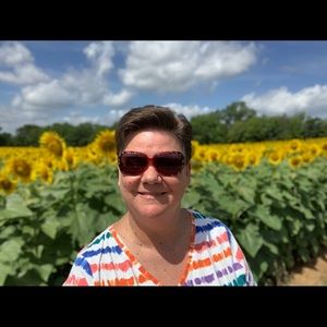 Meet your Posher, Nancy